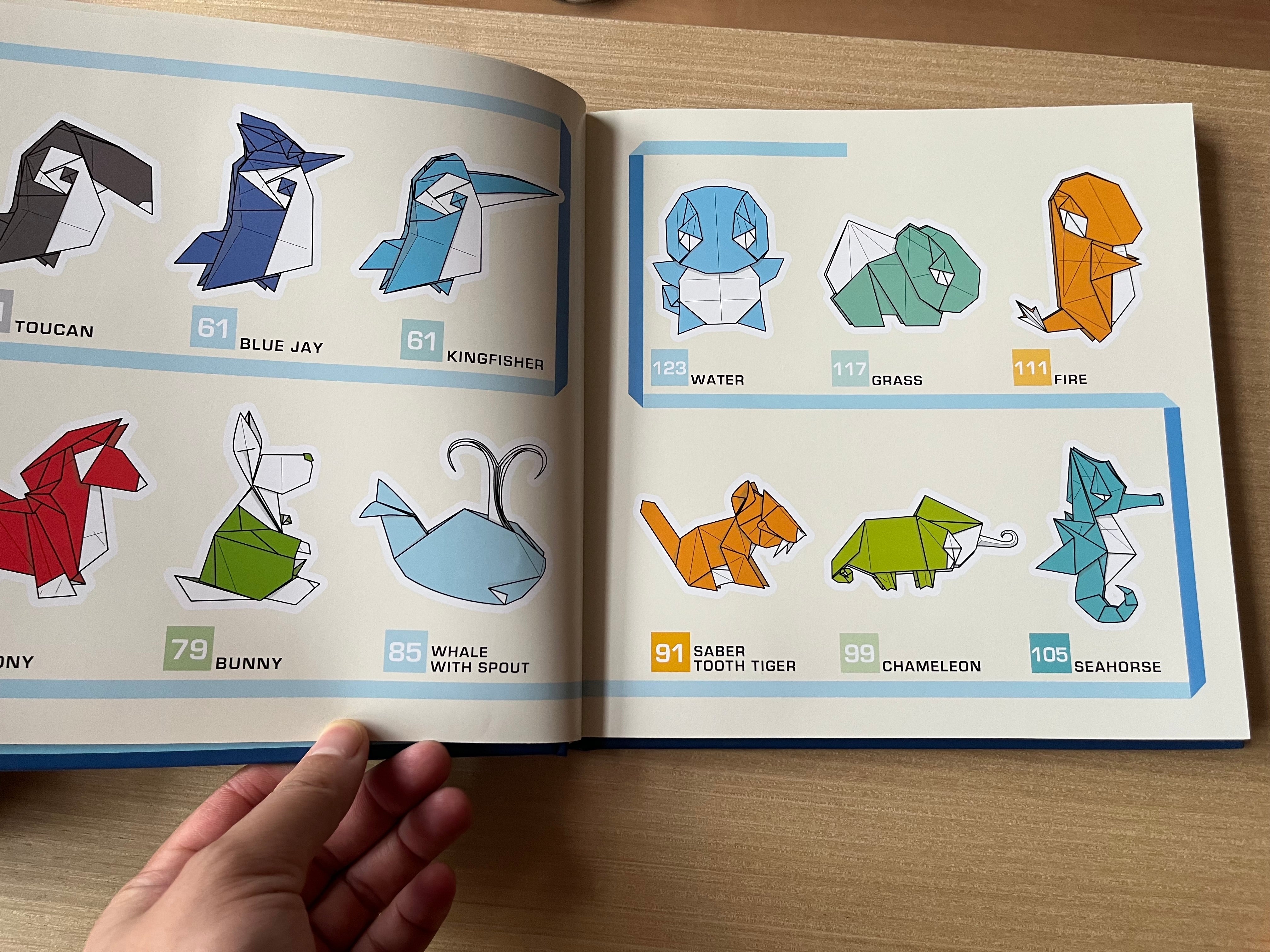 【Hardcover book】One Sheet Two Colors by Ryan Dong - Image 4